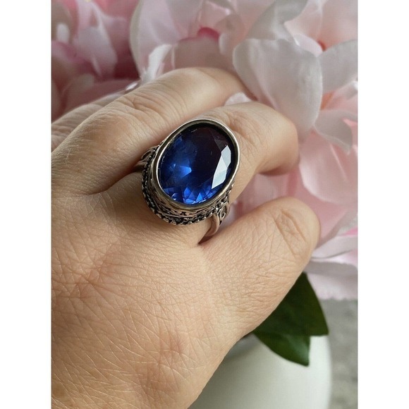 Silver Plated Ring Blue Glass Faceted Stone Size 8.5 - Picture 3 of 12